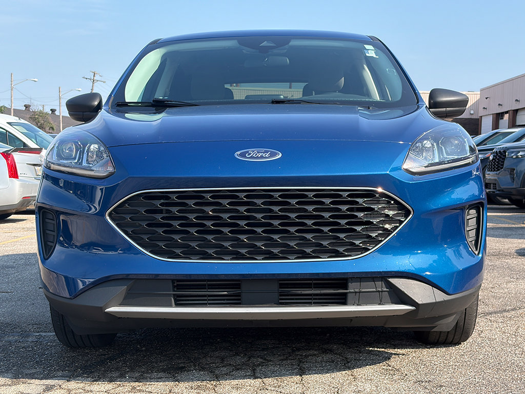 Certified 2022 Ford Escape SE w/ Convenience Package FWD image 2
