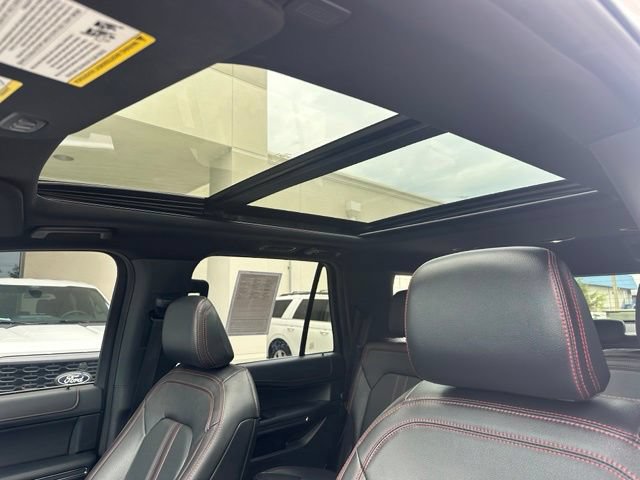 Certified 2022 Ford Expedition Limited RWD image 2