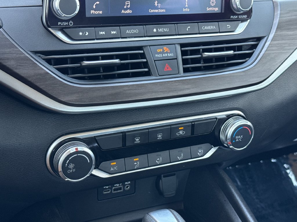 Used 2025 Nissan Altima 2.5 SV FWD image 18