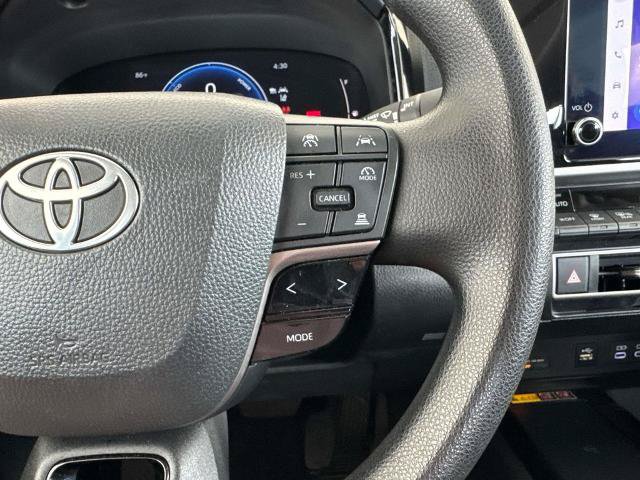 Used 2025 Toyota Camry LE FWD image 28
