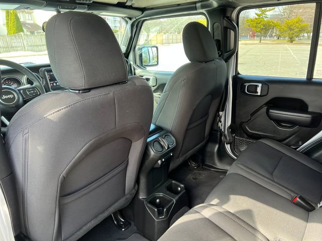 Used 2023 Jeep Gladiator Sport image 25