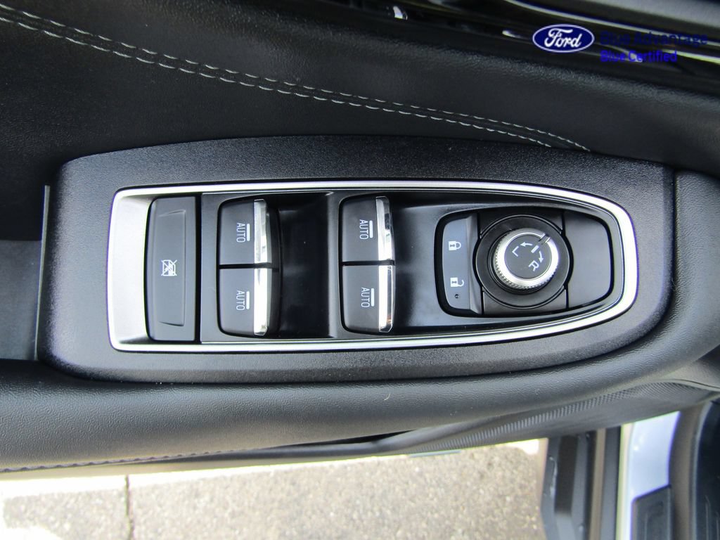 Used 2025 Subaru Outback Limited AWD/4WD image 23