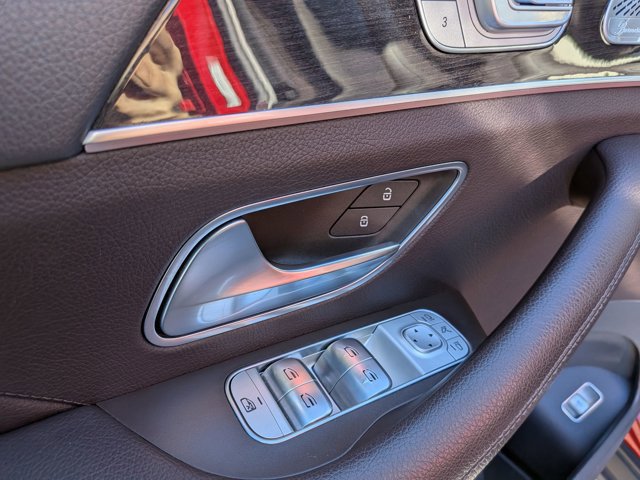 Used 2020 Mercedes-Benz GLE 350 BASE 4MATIC image 13