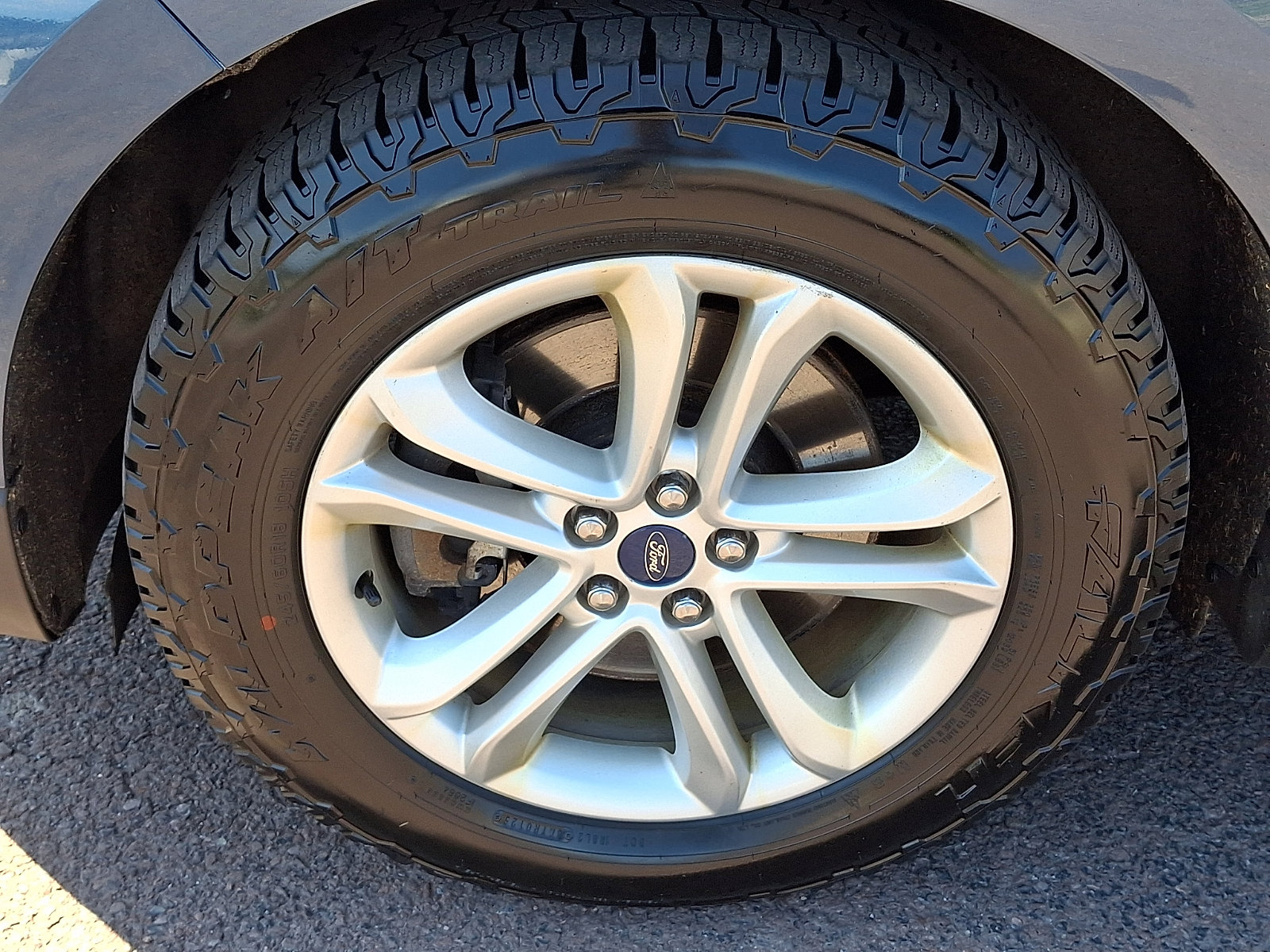 Certified 2019 Ford Edge SEL image 28