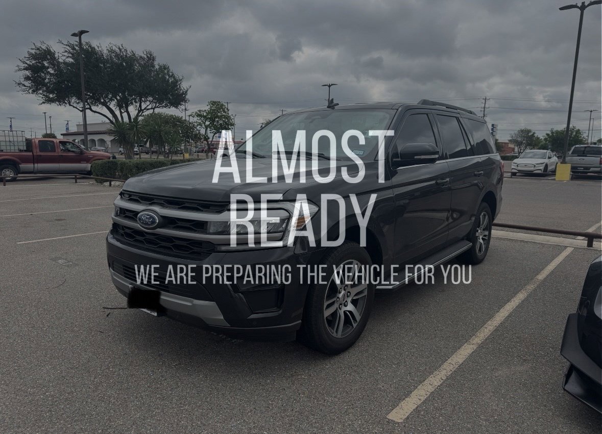 Certified 2023 Ford Expedition XLT RWD image 2