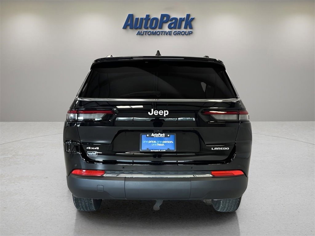 Used 2024 Jeep Grand Cherokee L Laredo image 4