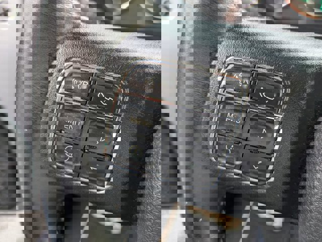 Used 2017 Jeep Wrangler Unlimited Sahara w/ Connectivity Group image 15