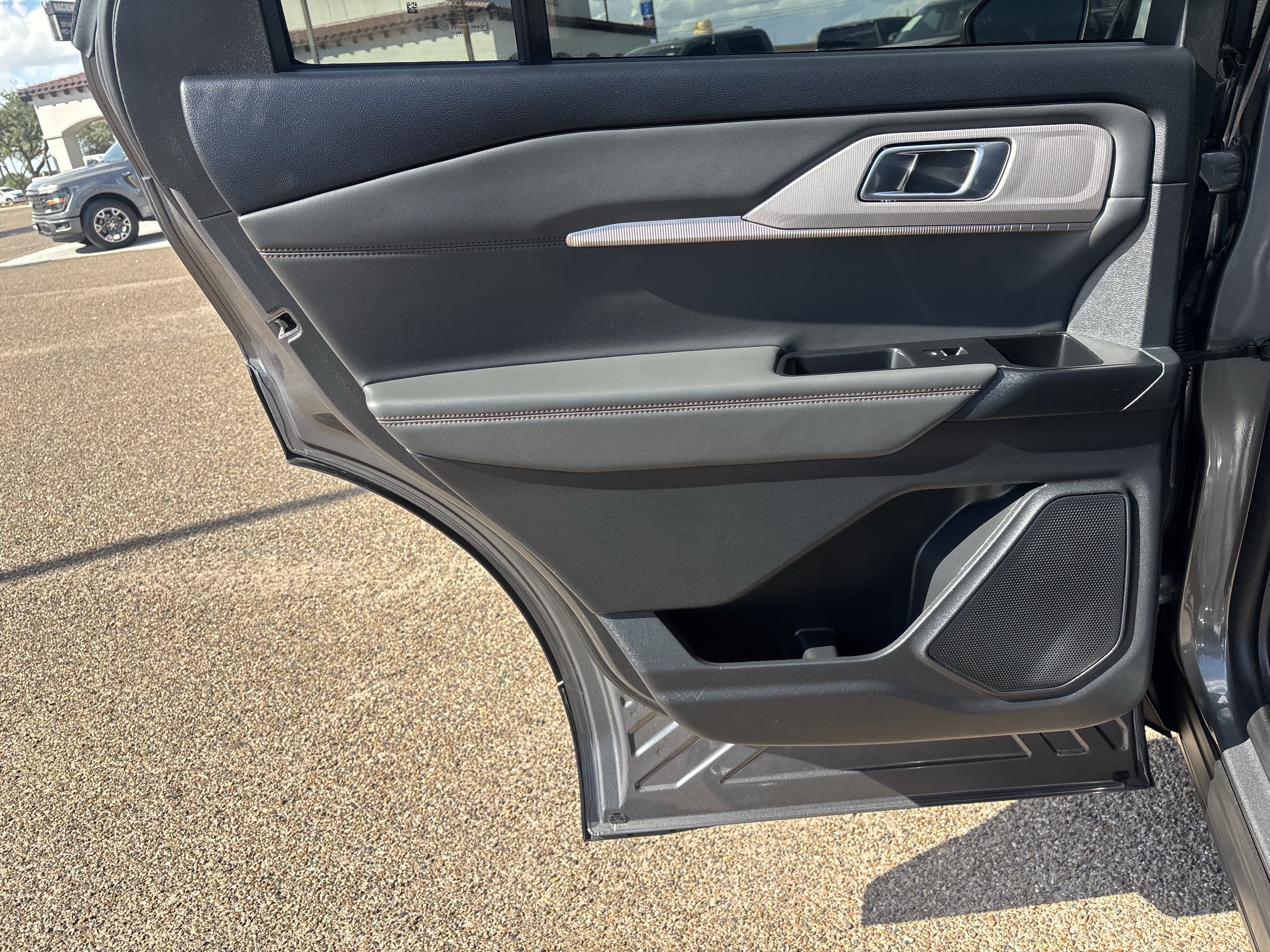 Certified 2025 Ford Explorer Active RWD image 13