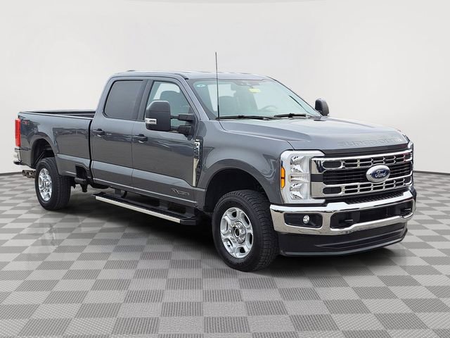 Certified 2025 Ford F250 XLT AWD/4WD image 7