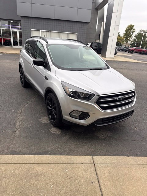 Certified 2019 Ford Escape SE FWD image 4