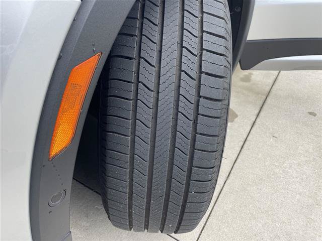 Used 2019 Cadillac XT4 Premium Luxury w/ Enhanced Visibility Package FWD image 11