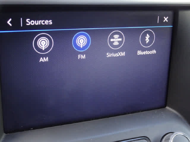 Used 2023 GMC Acadia SLE w/ Driver Convenience Package FWD image 27
