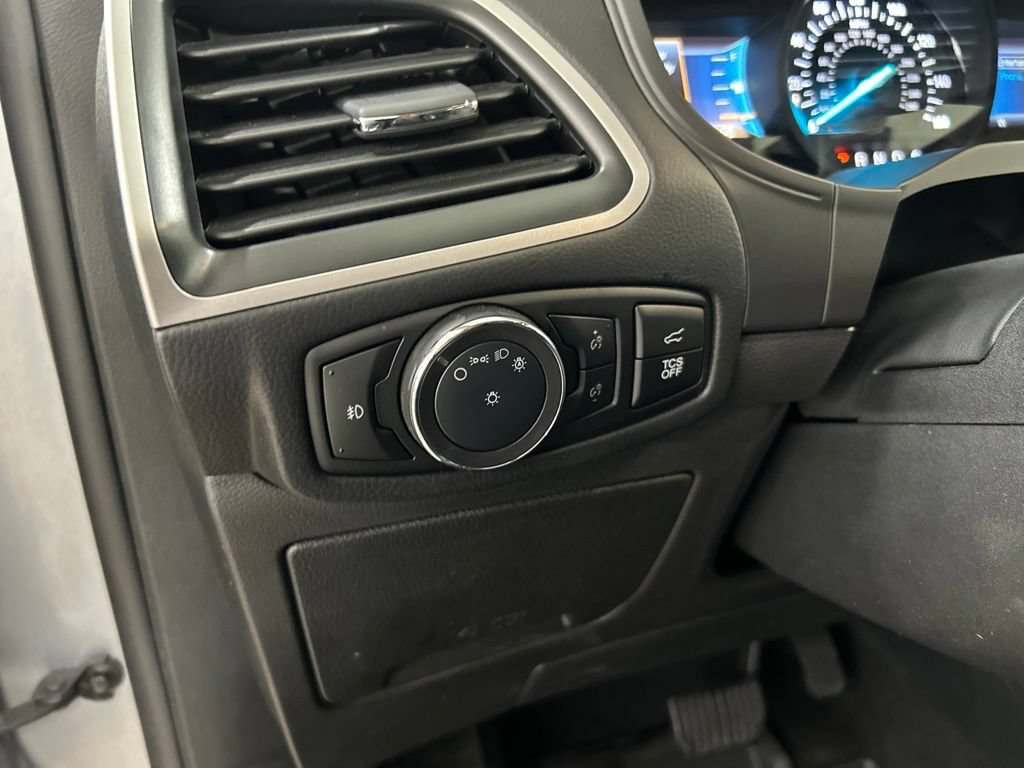 Certified 2024 Ford Edge SEL w/ Convenience Package AWD/4WD image 13