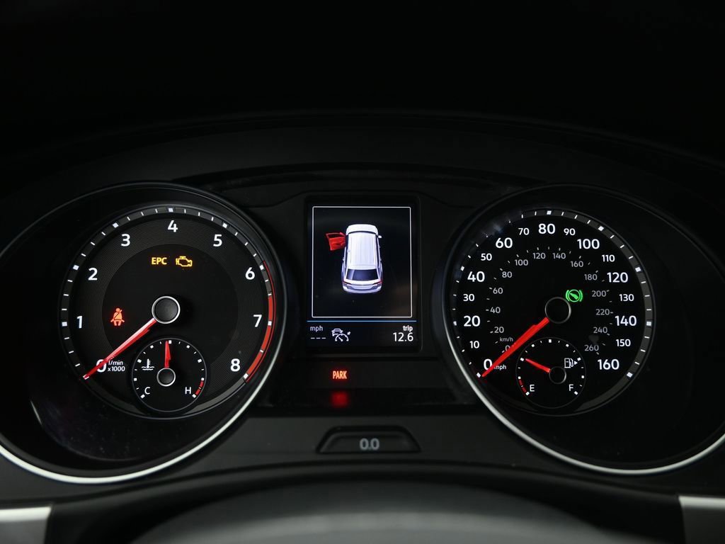 Used 2021 Volkswagen Atlas Cross Sport SE image 40