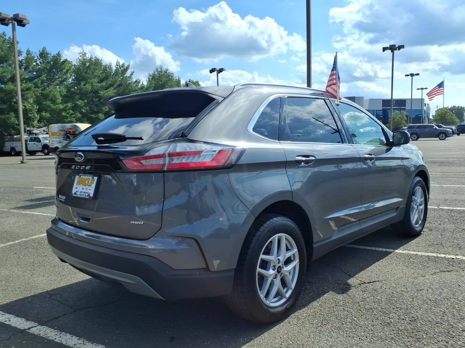 Certified 2024 Ford Edge SEL w/ Convenience Package AWD/4WD image 6