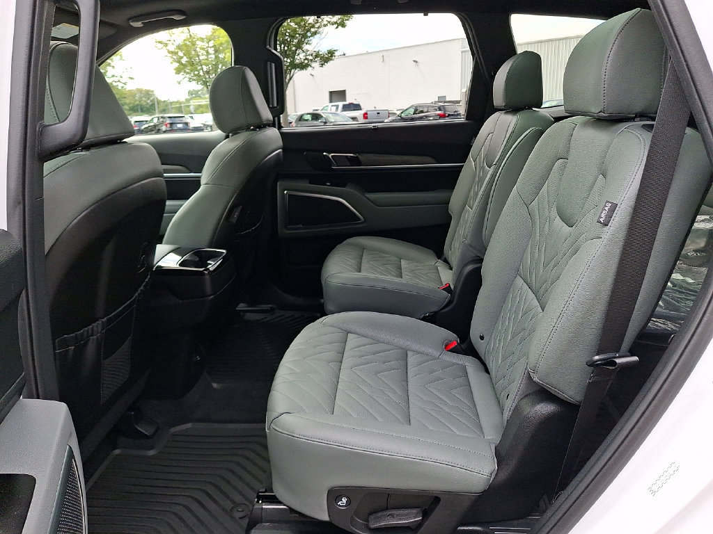 Used 2024 Kia Telluride SX X-Pro AWD/4WD image 13