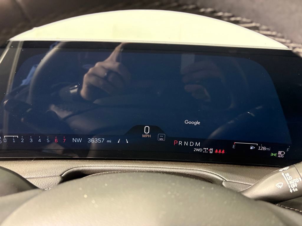 Used 2024 Cadillac XT4 Premium Luxury image 17