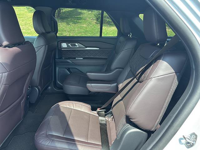 Certified 2026 Ford Explorer Platinum w/ LUX Leather Package AWD/4WD image 16