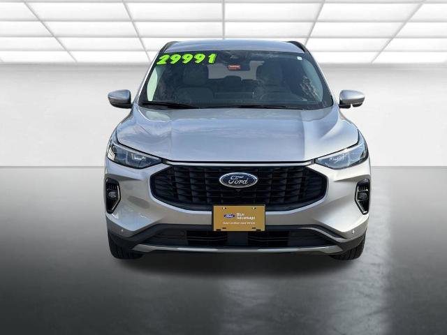 Certified 2023 Ford Escape Platinum AWD/4WD image 2