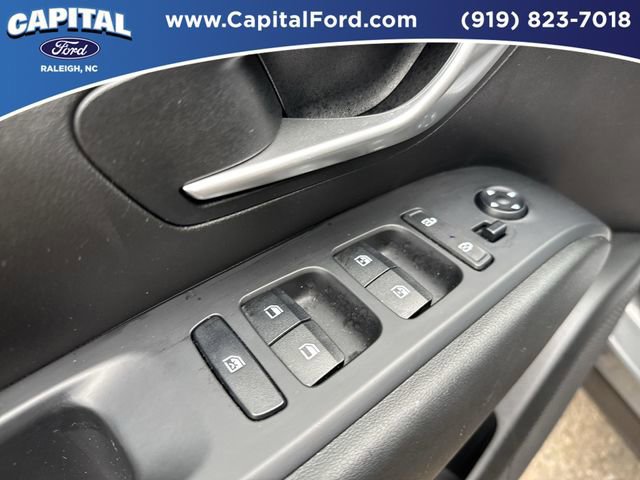 Used 2022 Hyundai Santa Cruz SEL Premium image 23