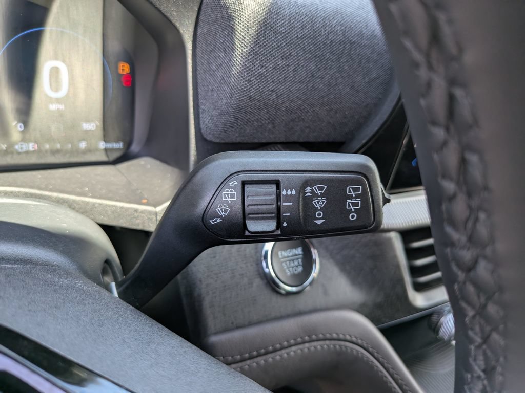 Certified 2026 Ford Explorer Platinum RWD image 33