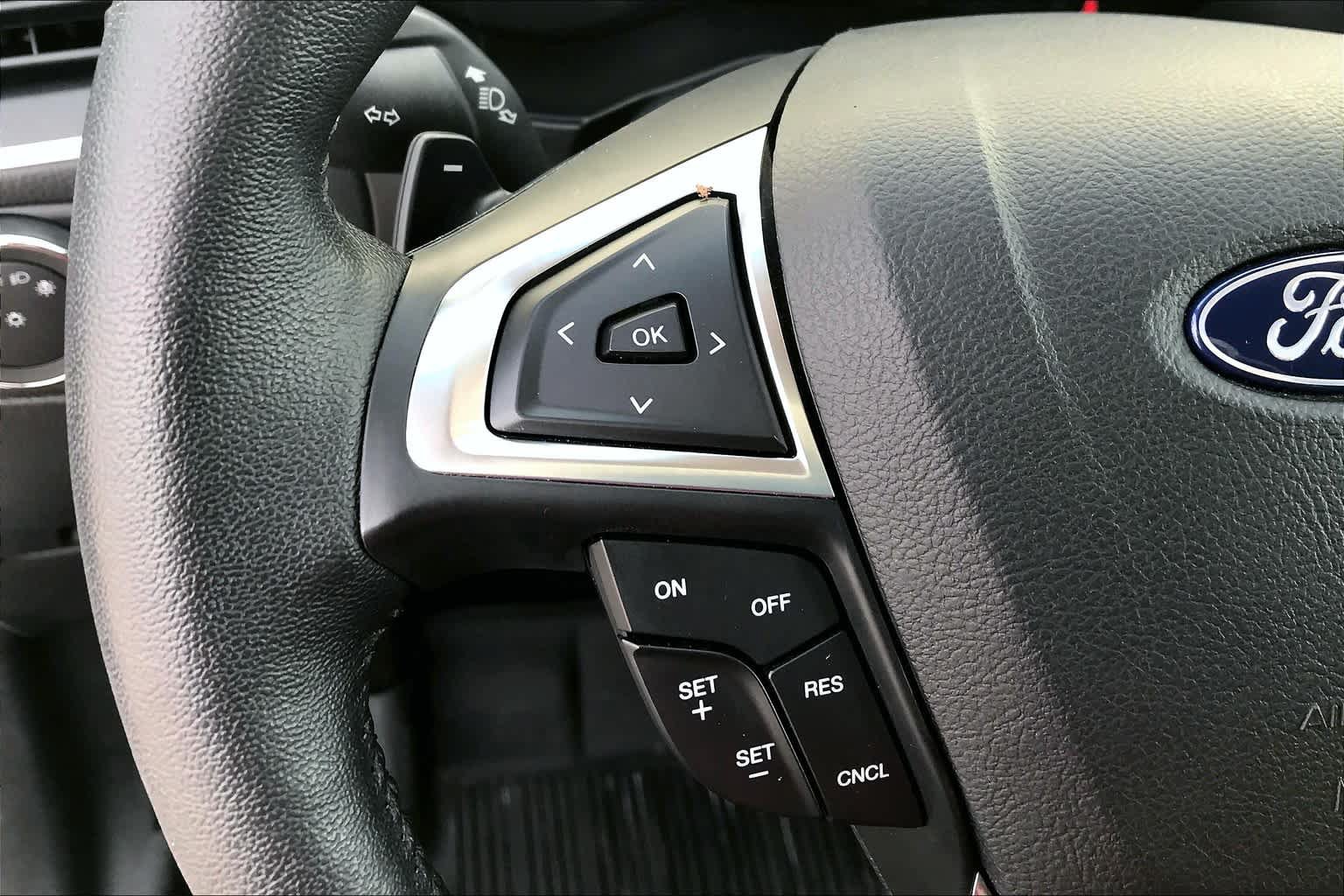 Certified 2019 Ford Edge SEL w/ Equipment Group 201A AWD/4WD image 24