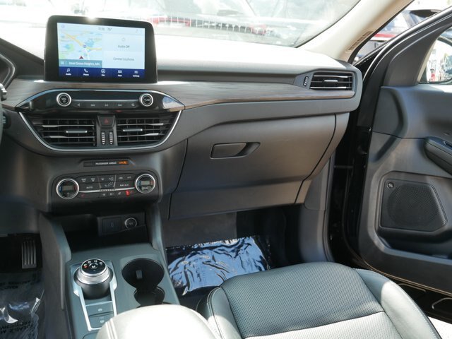 Certified 2020 Ford Escape Titanium AWD/4WD image 22
