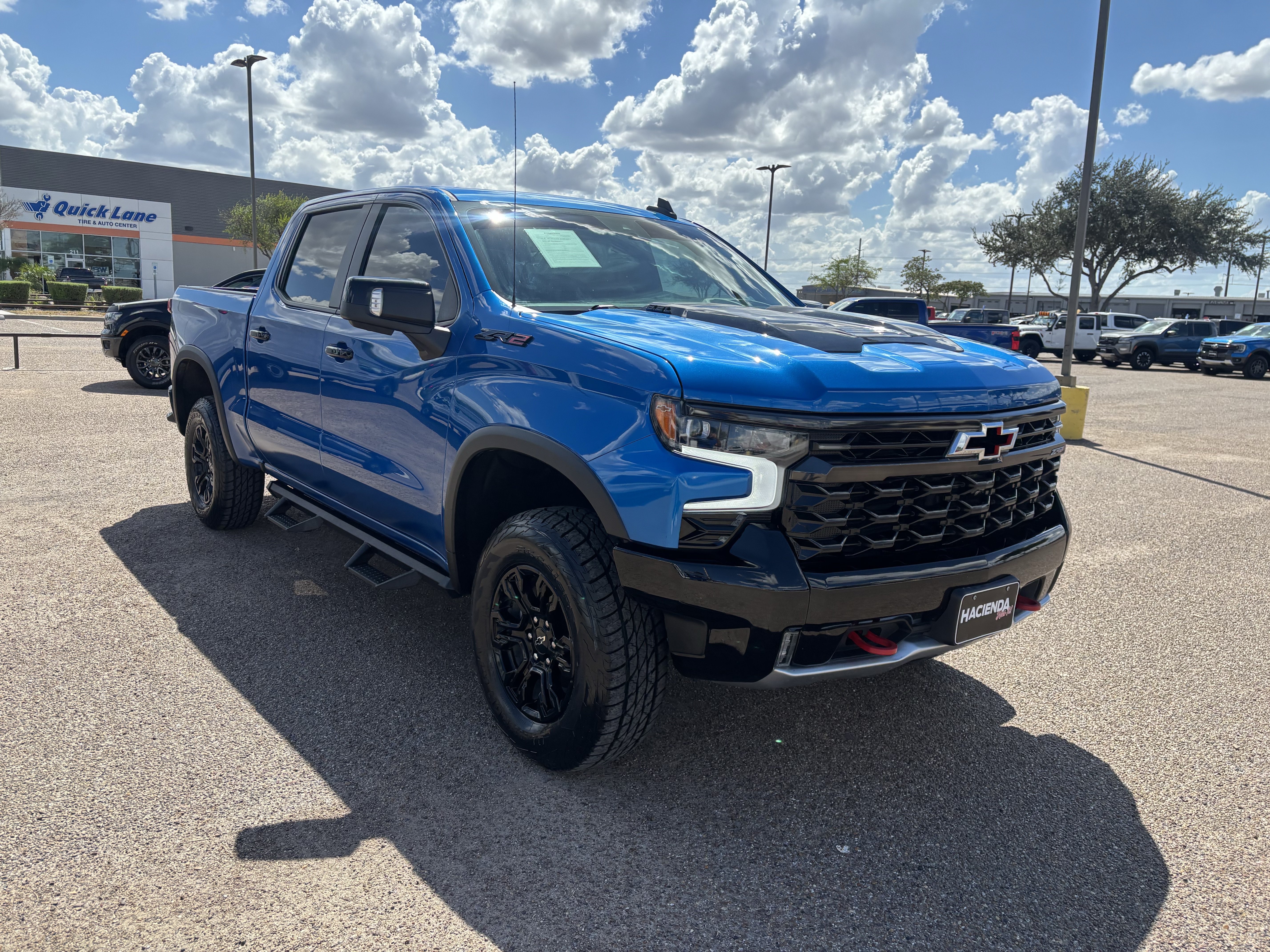 Used 2023 Chevrolet Silverado 1500 ZR2 w/ Technology Package AWD/4WD image 5
