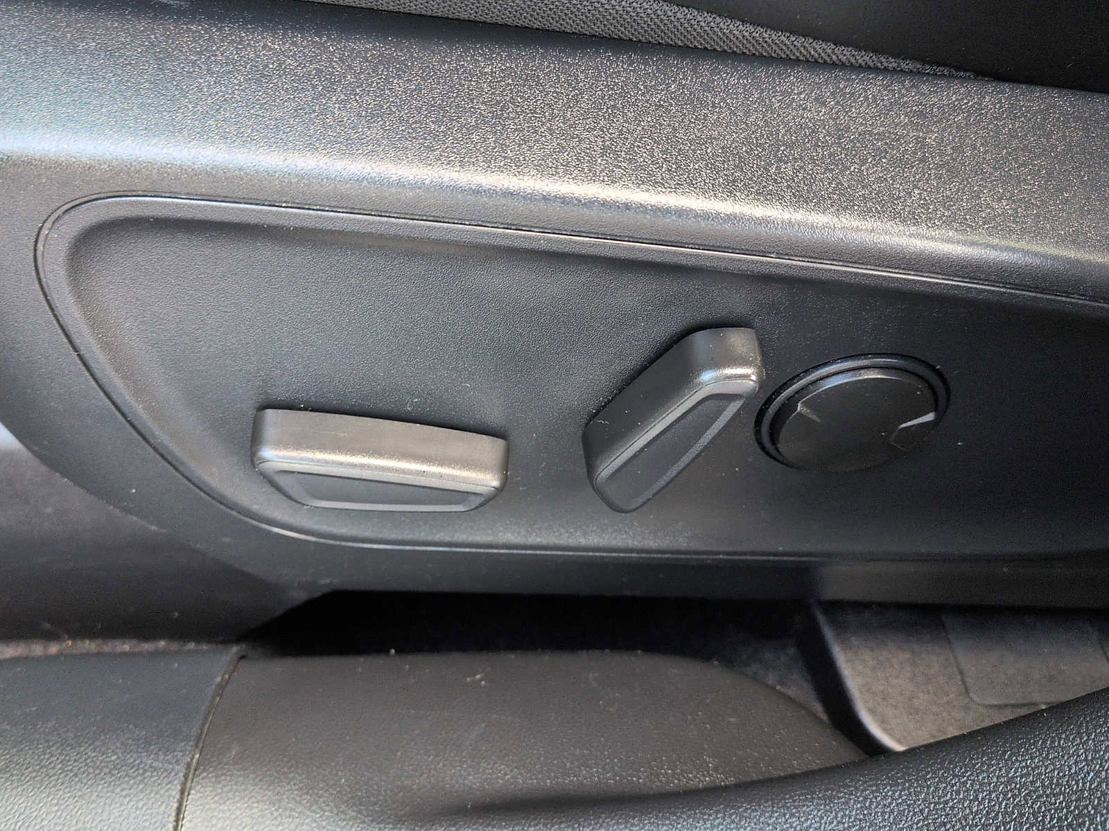 Certified 2024 Ford Escape ST-Line FWD image 15