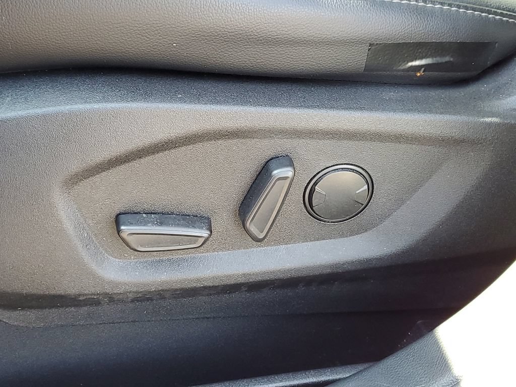 Certified 2023 Ford Edge SEL AWD/4WD image 12