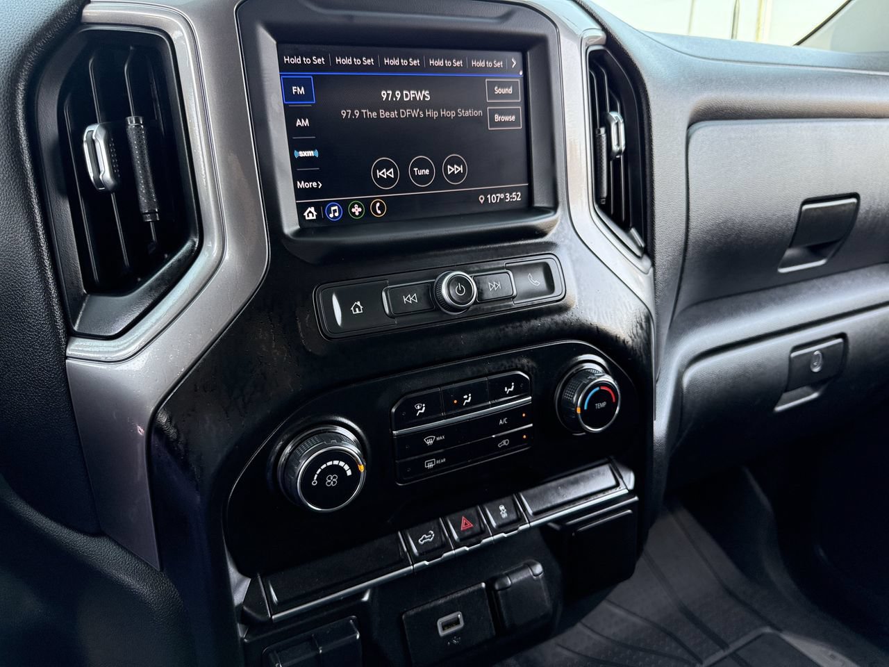 Used 2020 Chevrolet Silverado 2500 Custom w/ Custom Value Package AWD/4WD image 16