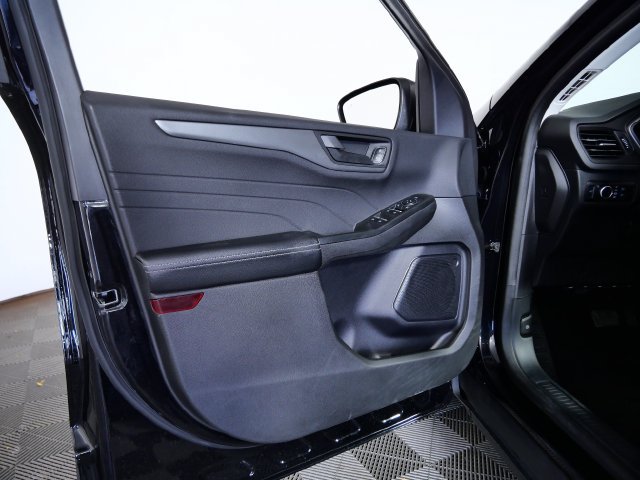 Certified 2023 Ford Escape Active w/ Cold Weather Package FWD image 16