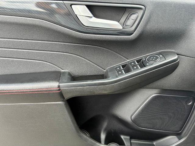 Certified 2024 Ford Escape ST-Line AWD/4WD image 22
