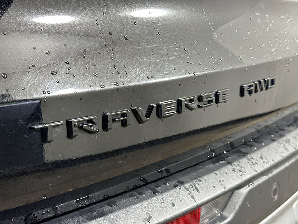 Used 2025 Chevrolet Traverse Z71 AWD/4WD image 7