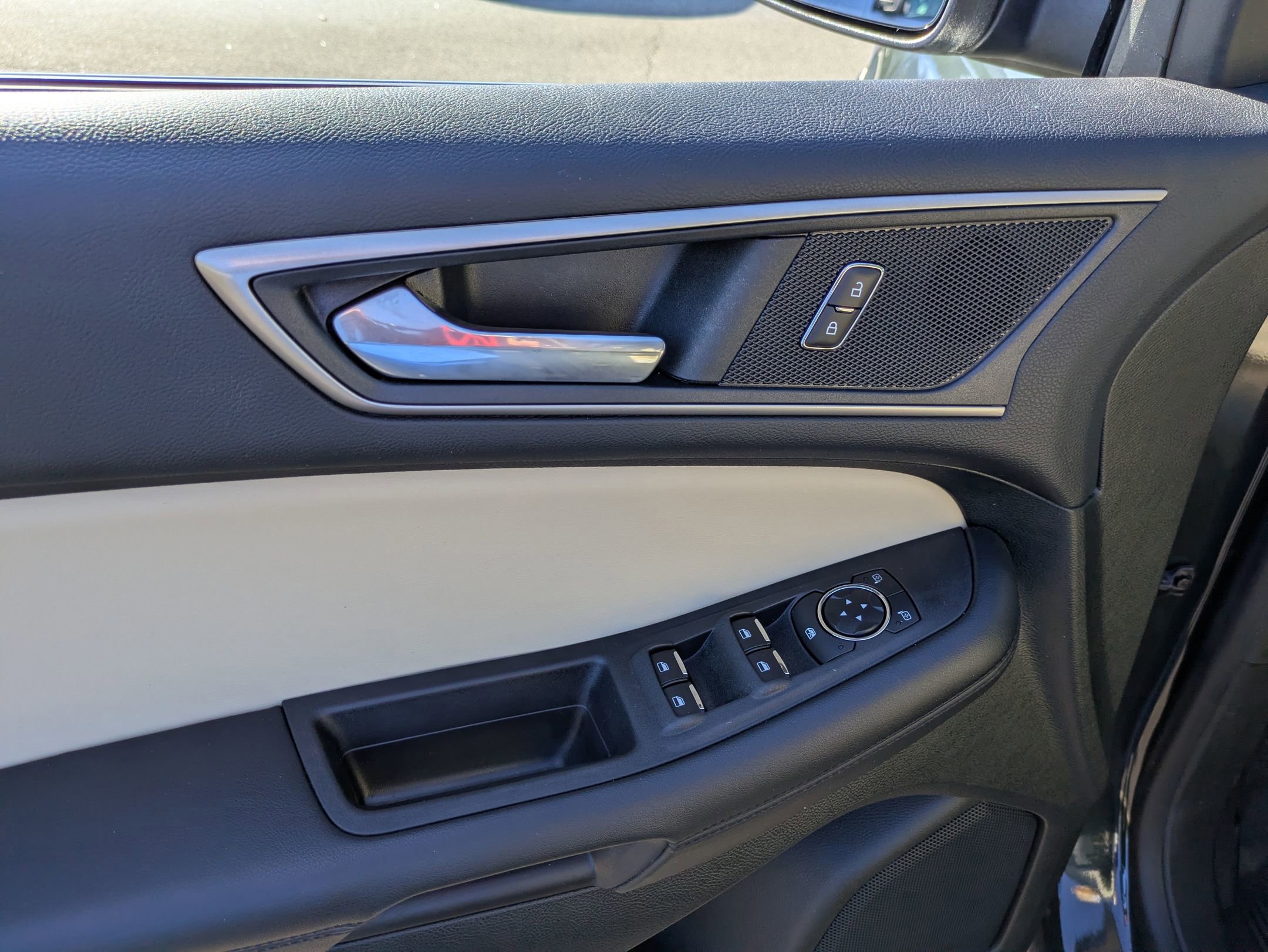 Certified 2022 Ford Edge SEL w/ Convenience Package image 16