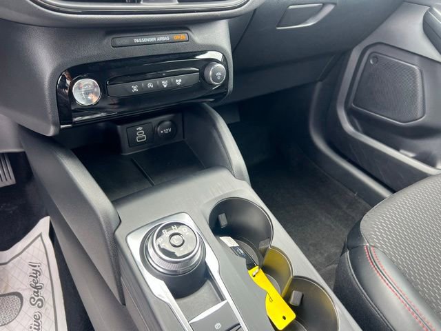 Certified 2025 Ford Escape ST-Line AWD/4WD image 15