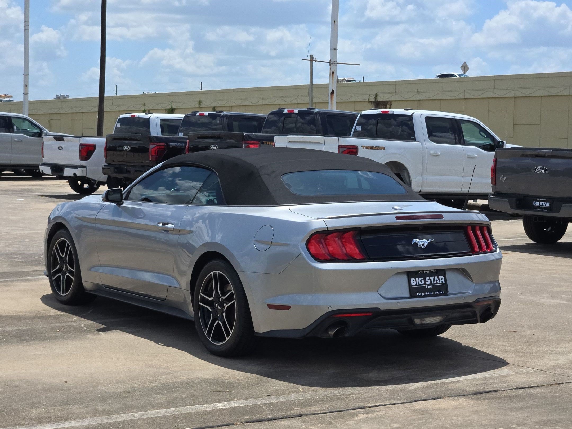 Certified 2020 Ford Mustang Premium RWD image 7