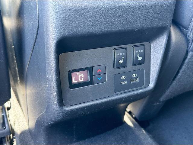 Used 2023 Nissan Rogue Platinum w/ Platinum Premium Package FWD image 21