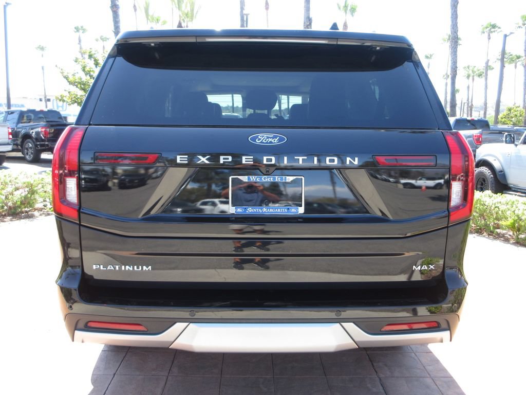 Certified 2025 Ford Expedition Max Platinum AWD/4WD image 3