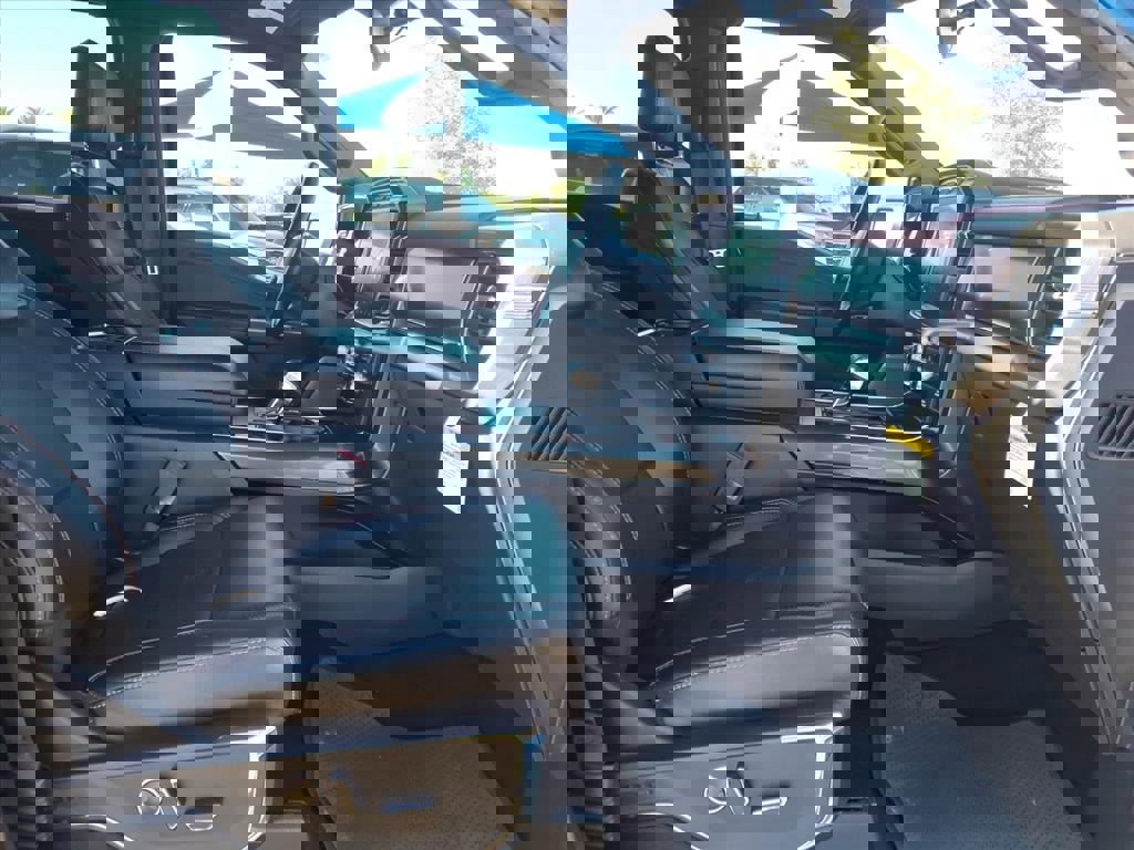 Certified 2023 Ford F150 Lariat w/ Equipment Group 502A High image 11