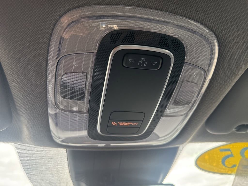 Used 2025 Hyundai Elantra Sport image 36