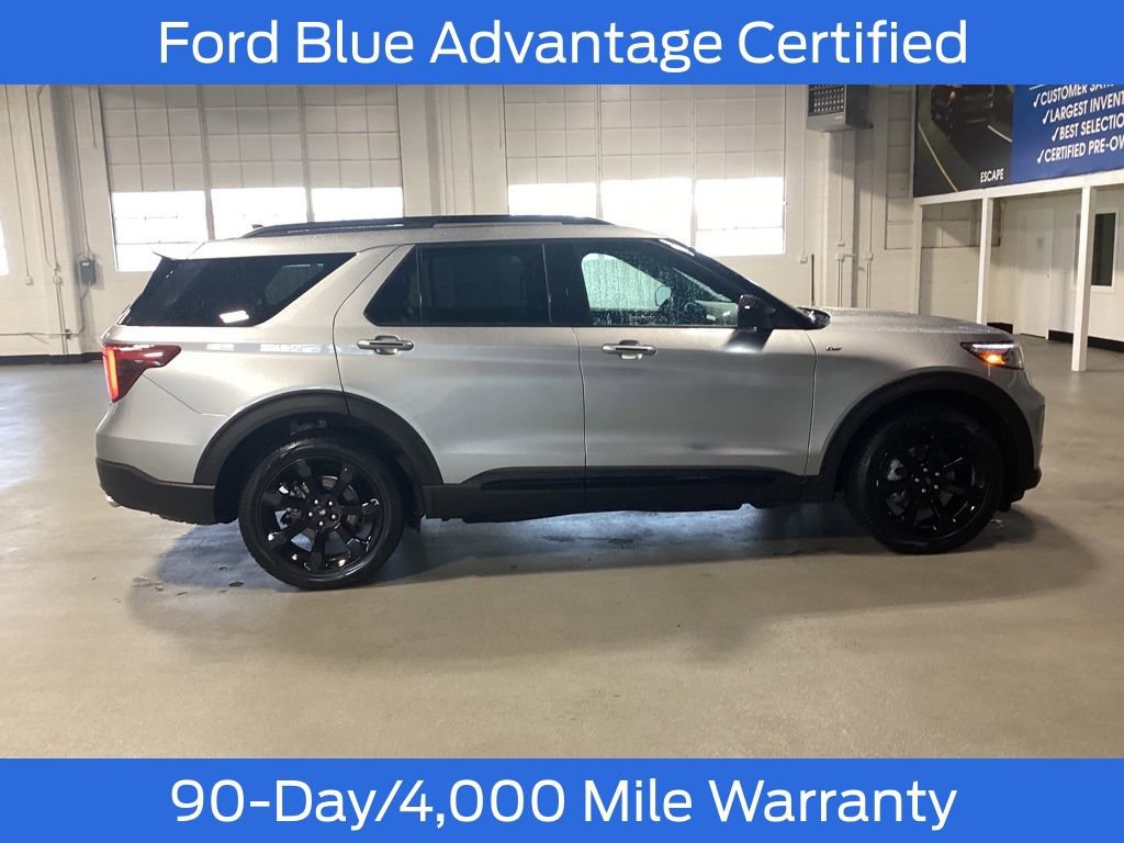 Certified 2024 Ford Explorer ST-Line w/ Class IV Trailer Tow Package image 8