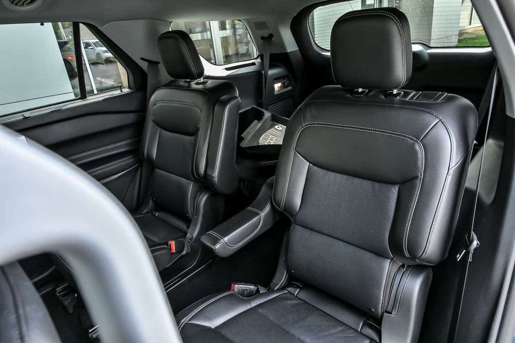 Certified 2023 Ford Explorer Limited AWD/4WD image 19
