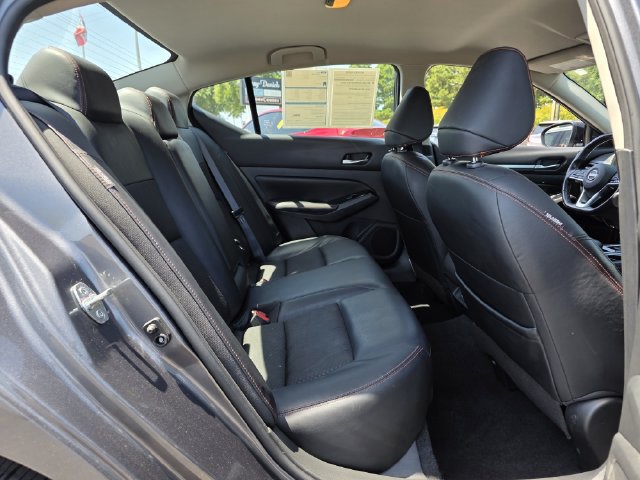 Used 2024 Nissan Altima 2.5 SR FWD image 28