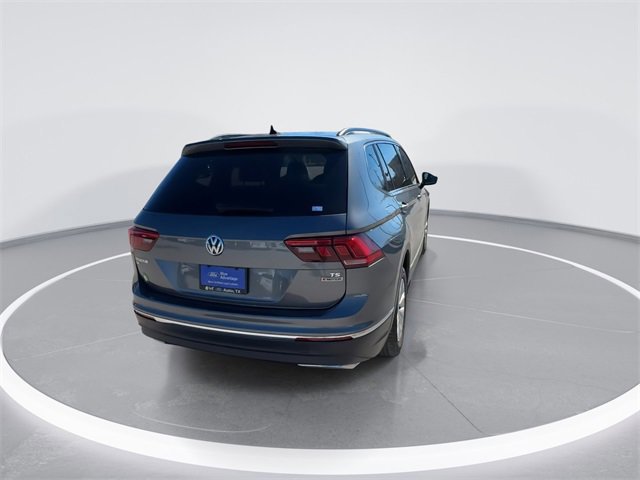 Used 2018 Volkswagen Tiguan SE w/ Panoramic Sunroof Package image 5