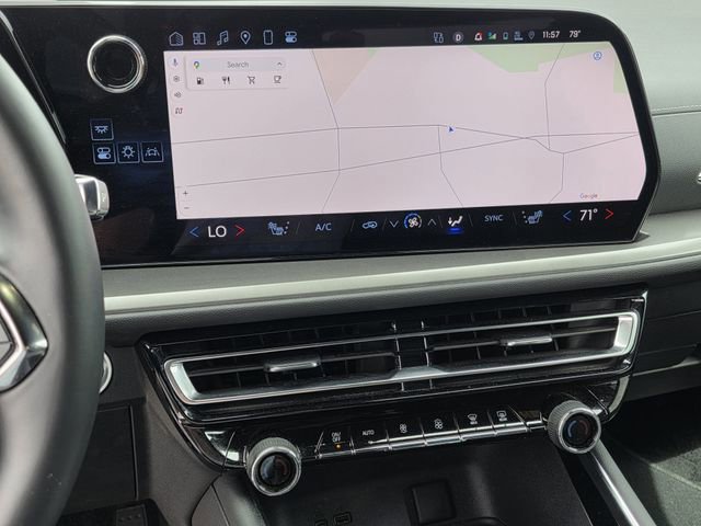 Used 2024 Chevrolet Traverse LS image 9