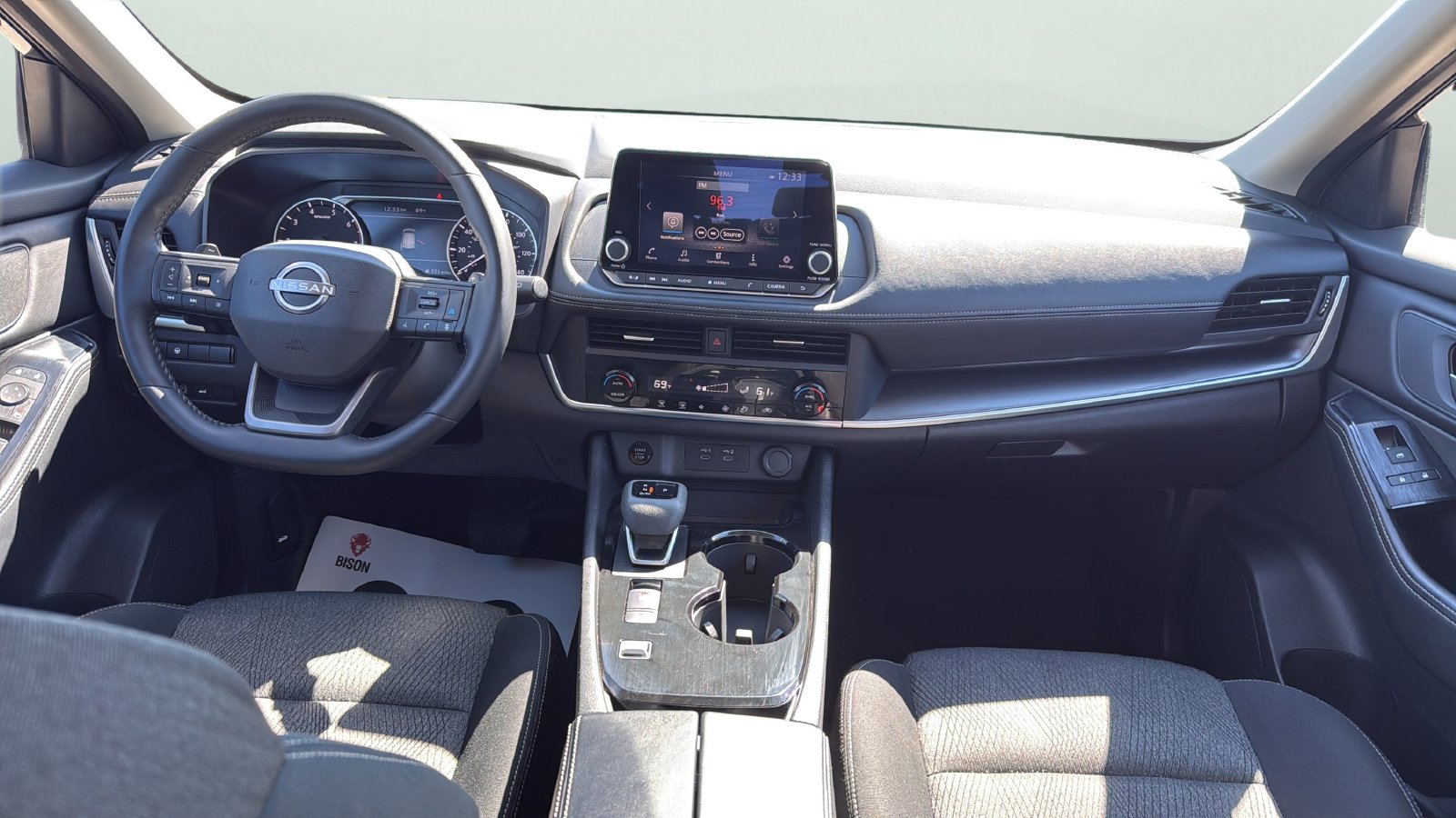 Used 2026 Nissan Rogue SV FWD image 18