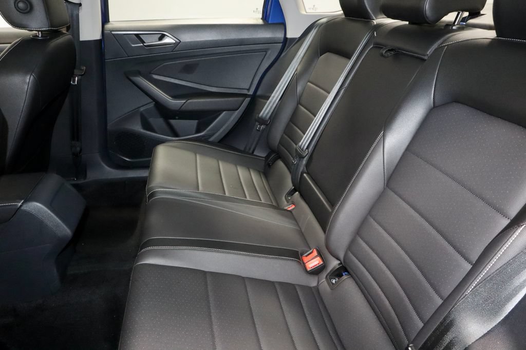 Used 2024 Volkswagen Jetta SE FWD image 22