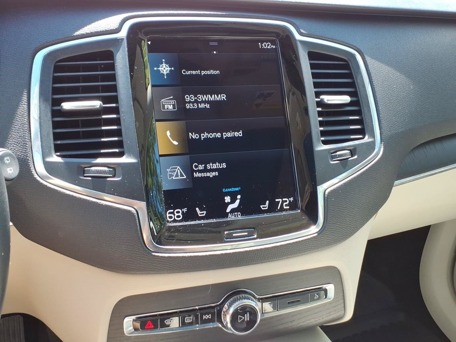 Used 2020 Volvo XC90 T5 Momentum w/ Protection Package Premier AWD/4WD image 18