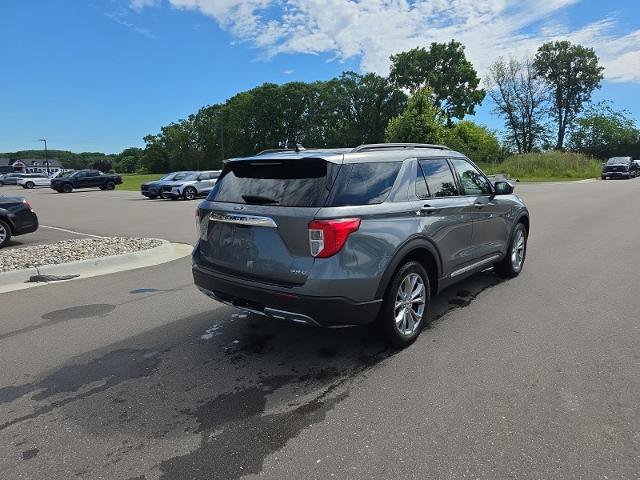 Certified 2023 Ford Explorer XLT w/ Equipment Group 202A AWD/4WD image 7